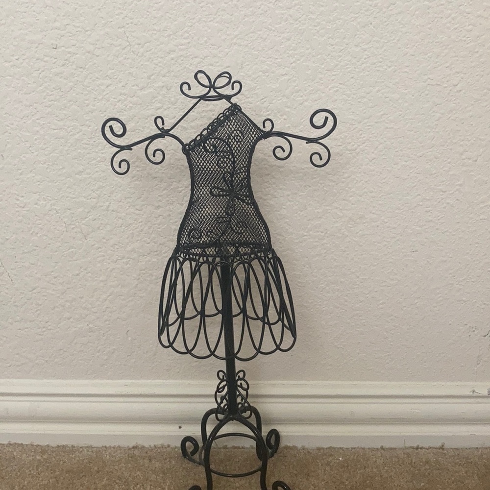 Fun dress jewelry hanger